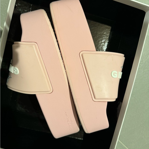 Authentic Givenchy sandals - Picture 2 of 16